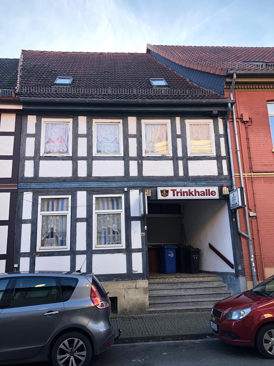 Straßenansicht 1
