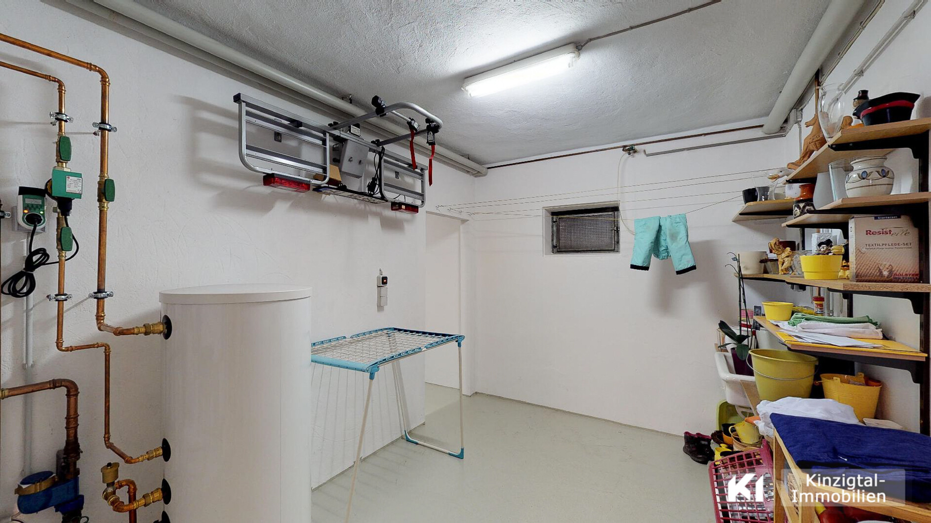 ... Heizungsraum mit Platz 