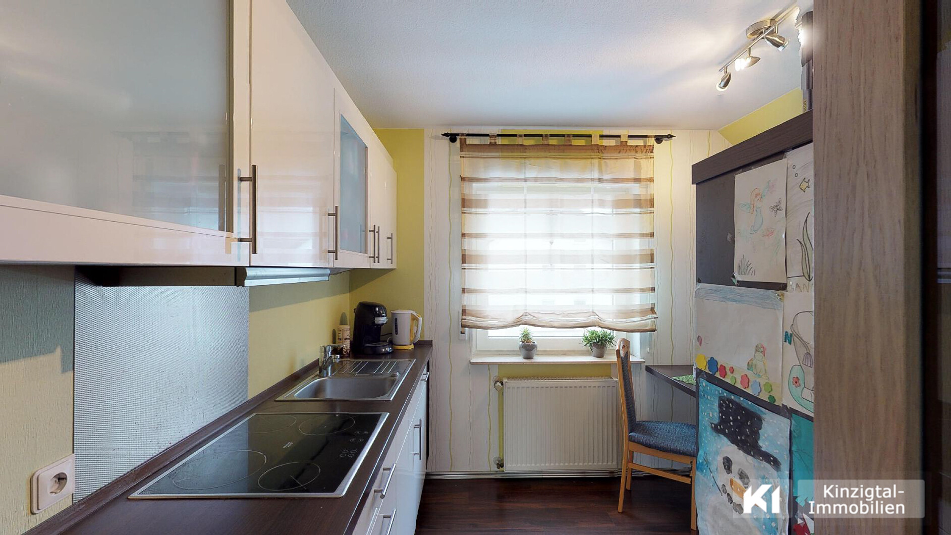 ... Küche im Dachgeschoss (EBK nicht Kaufgegenstand)