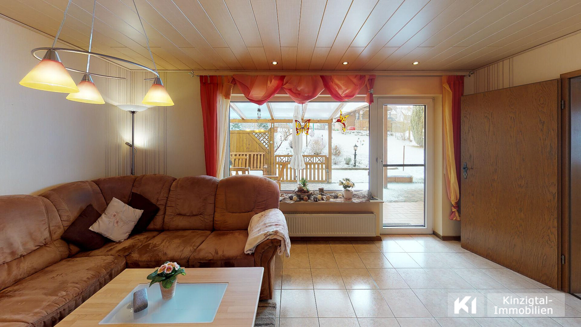 ... platz für Ihre Wohnlandschaft 