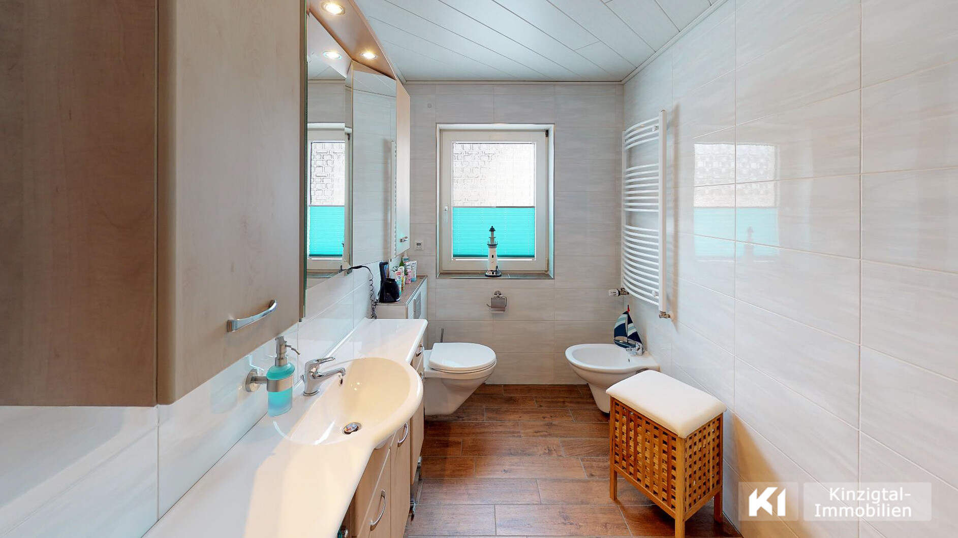 ... modernes Tageslicht Bad - EG