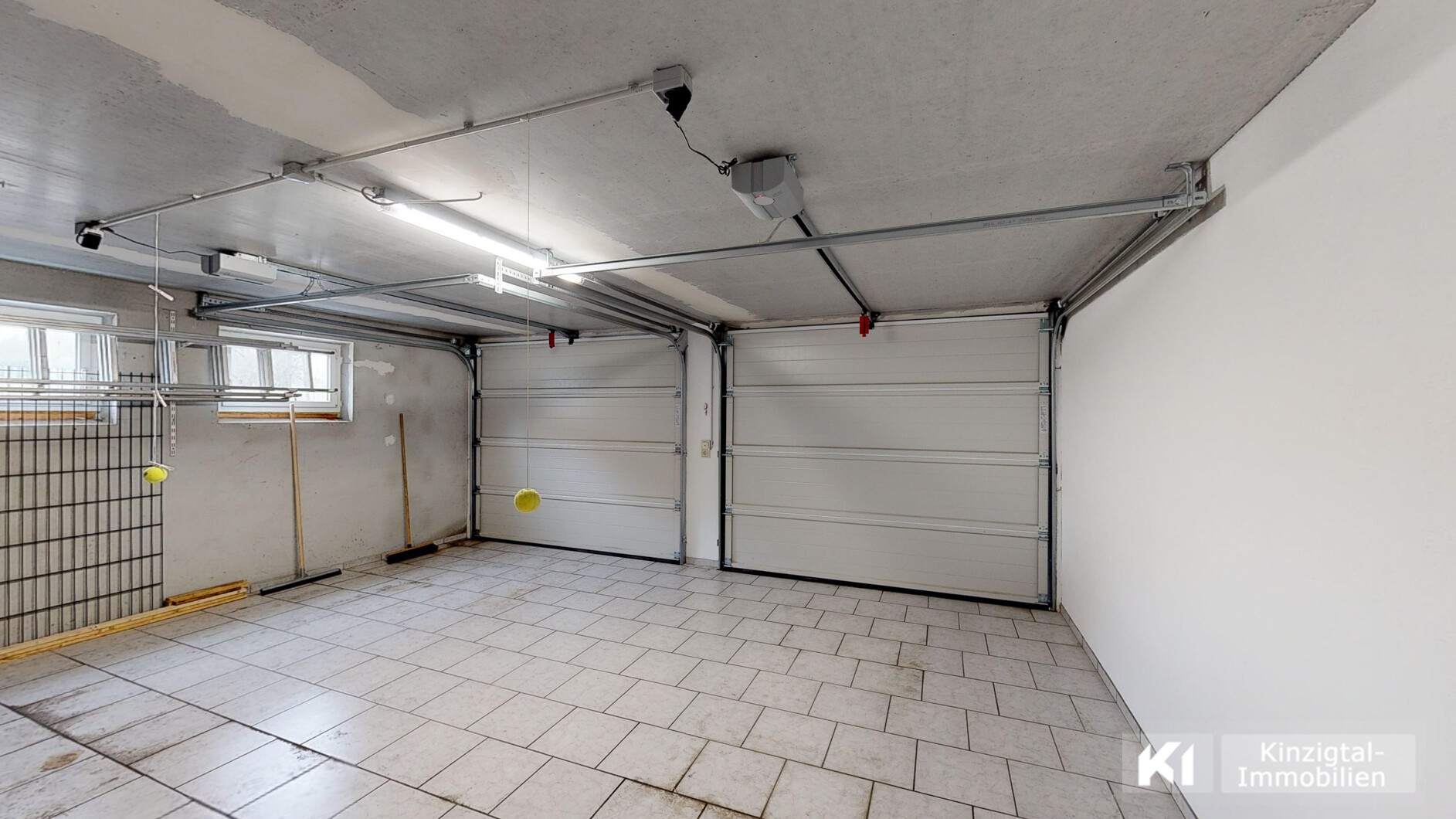 ... Doppelgarage im Haus