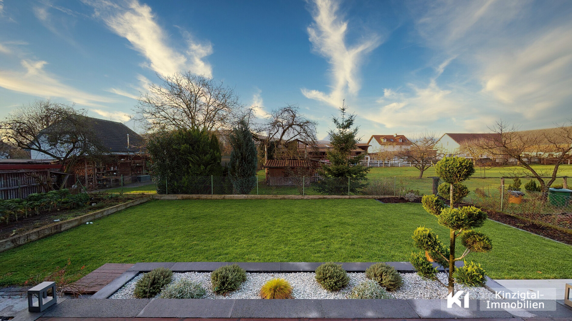 ... die herrlich große Terrasse 