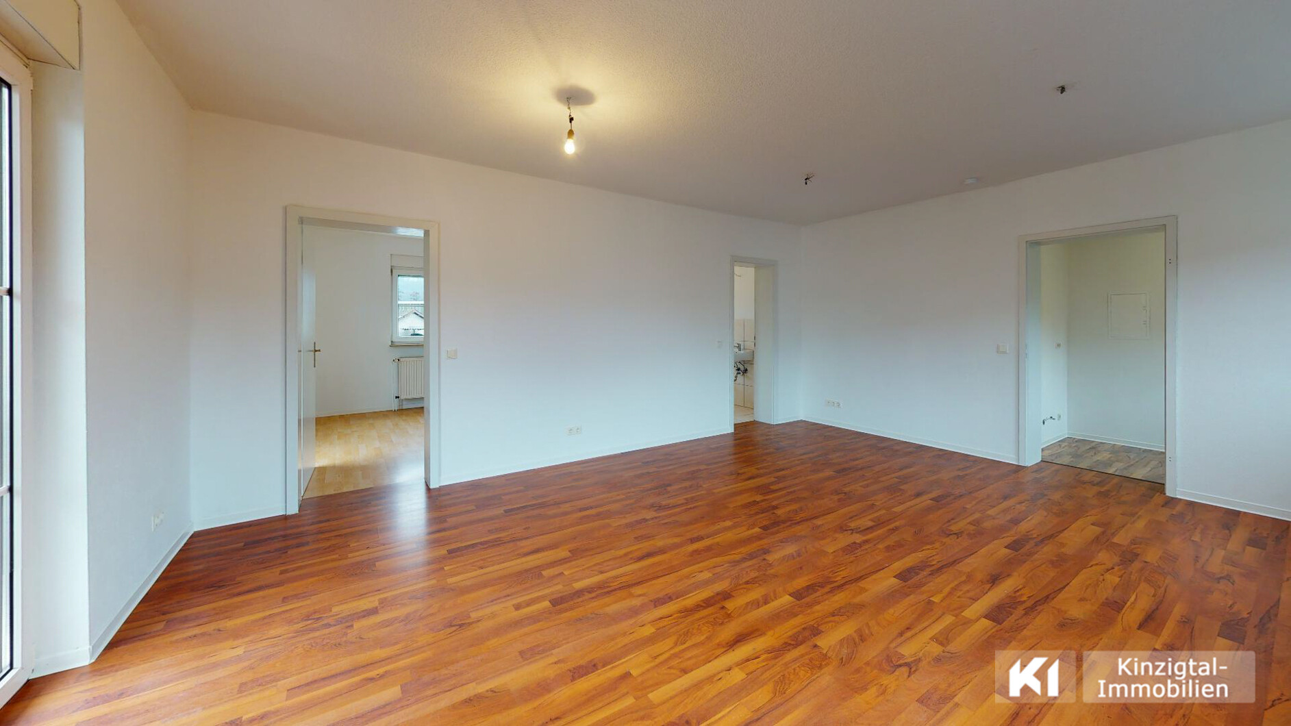 ... das Wohn-/Esszimmer