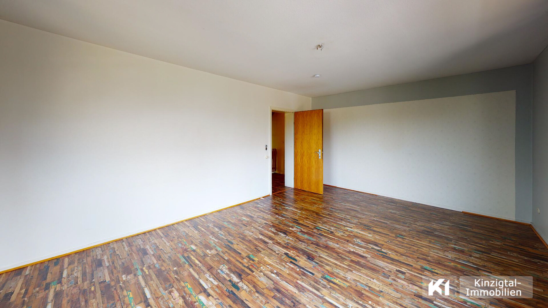 ... Boden mit Laminat