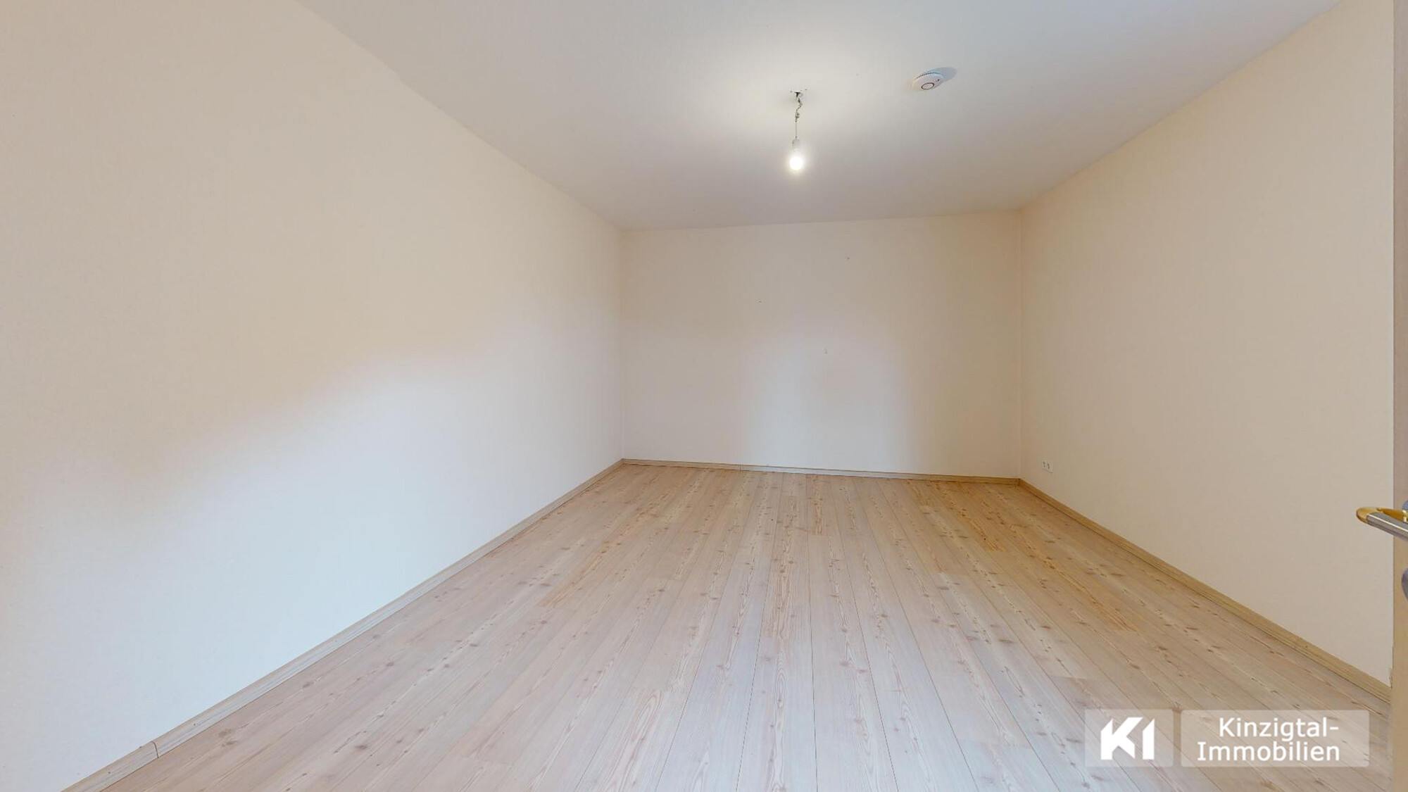 ...das Schlafzimmer