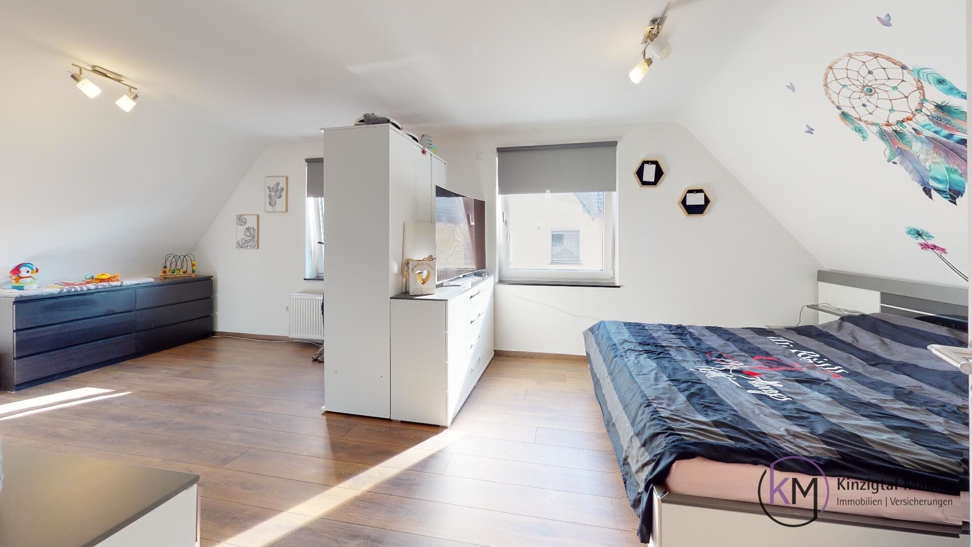 ... das Schlafzimmer