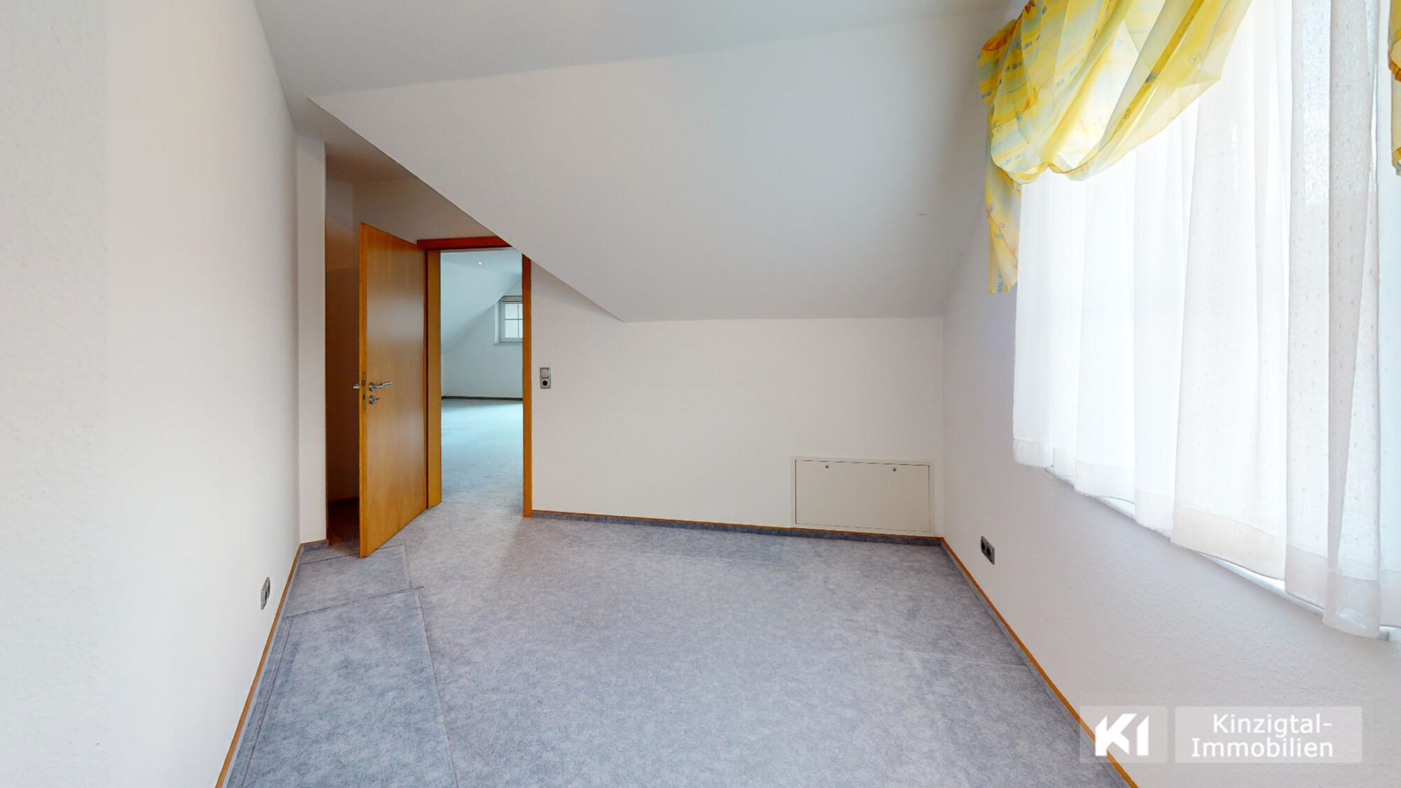 ...hier betreten Sie das Ankleidezimmer