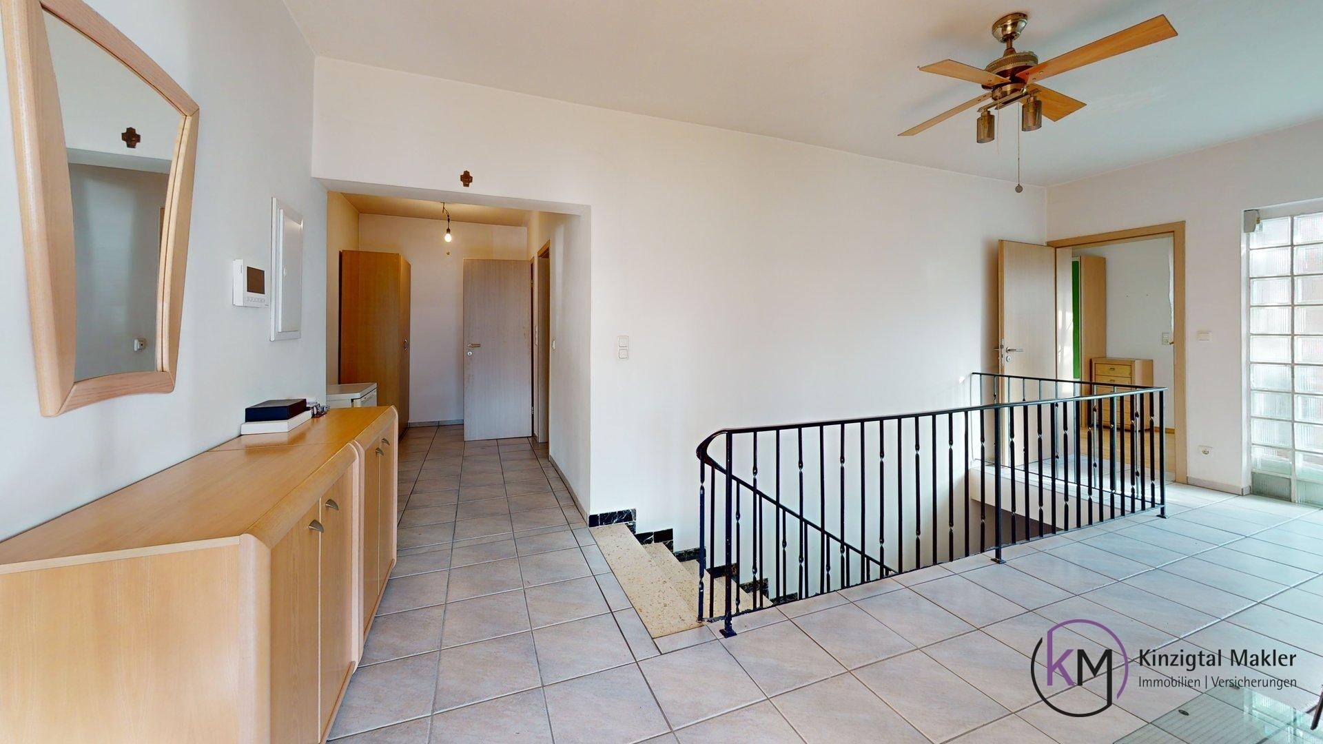 251015-Hallway