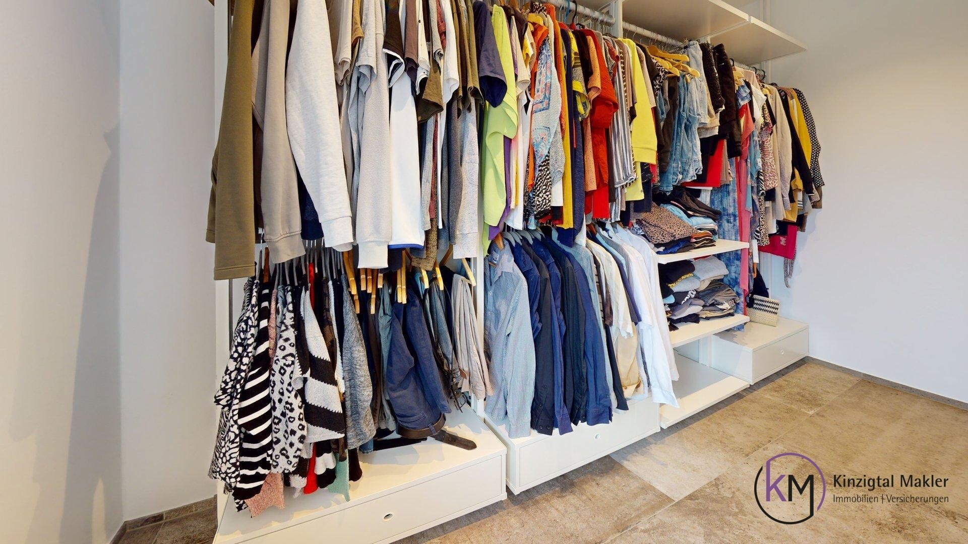 Becker-Wohnung-5-Closet