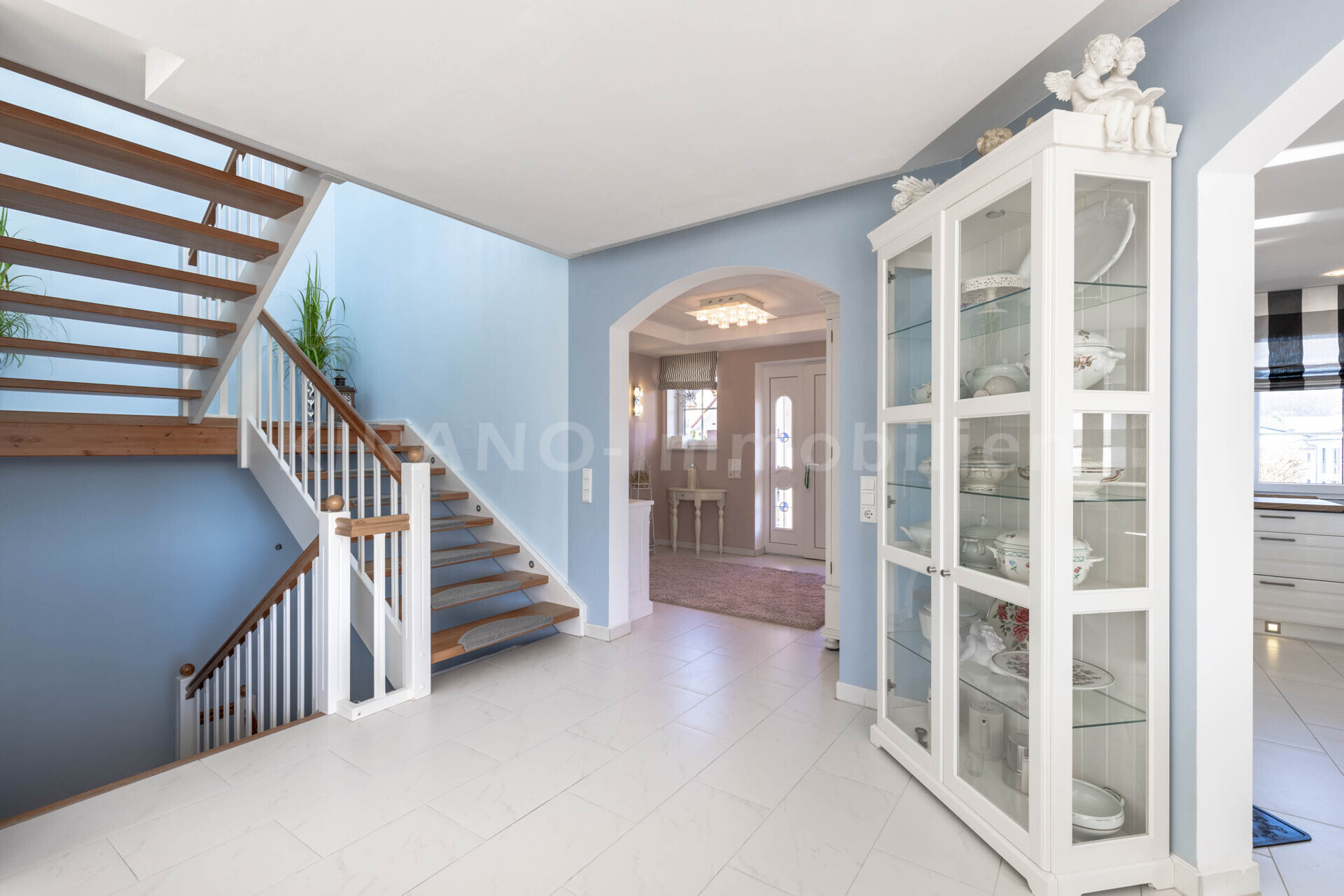 EG - Wohnflur - Treppe