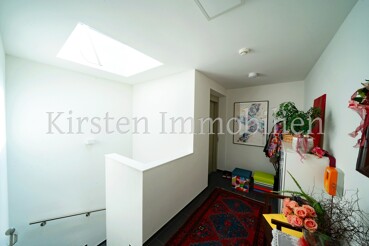 Eingangsbereich-mit-Aufzug