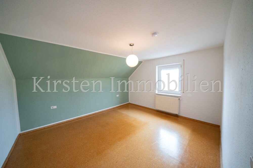 Schlafzimmer-DG