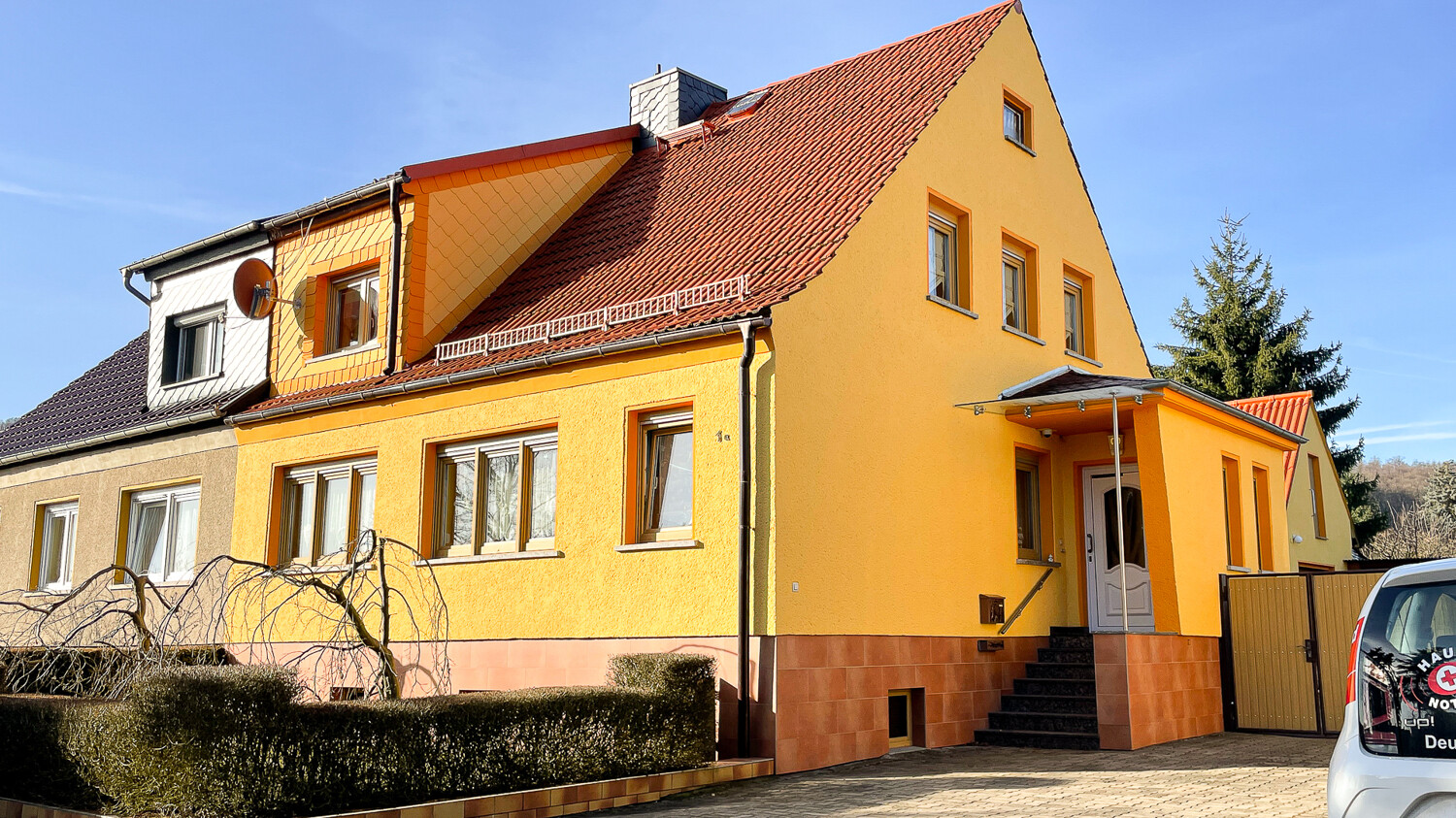 Straßenansicht