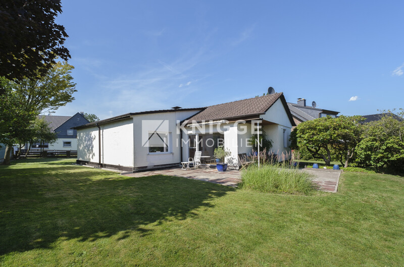 Hausansicht Garten