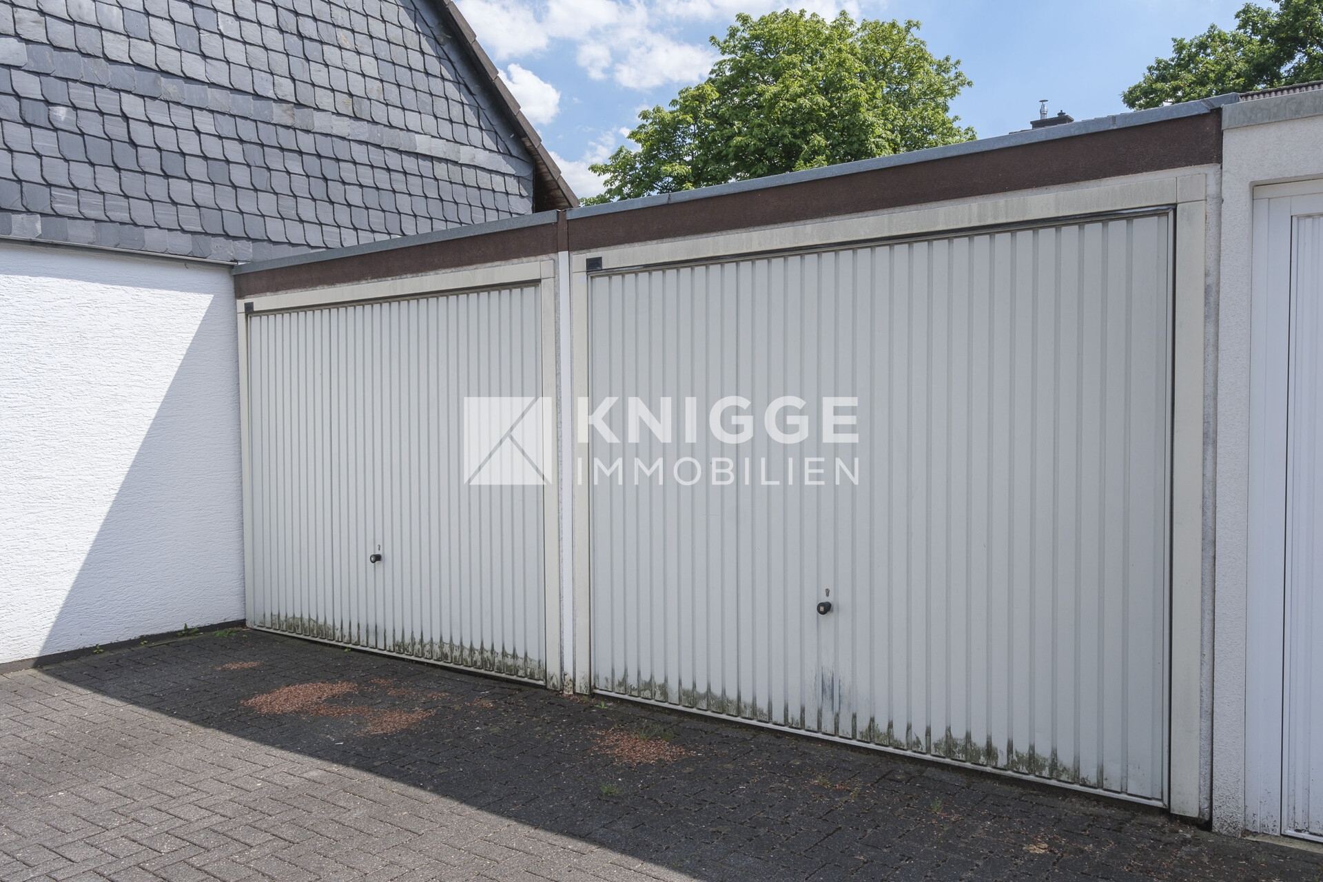 Garage (links)