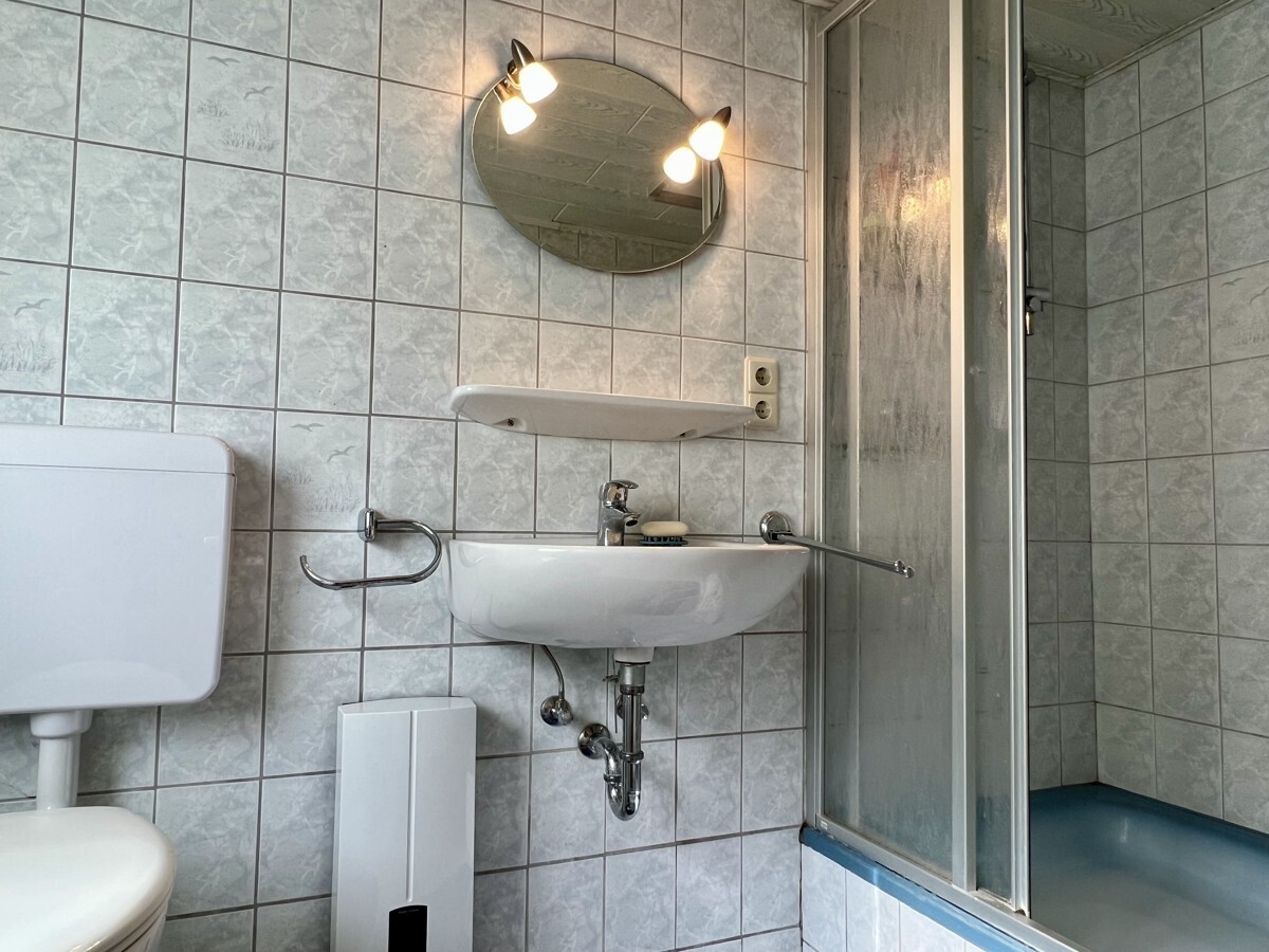 kleines Duschbad EG