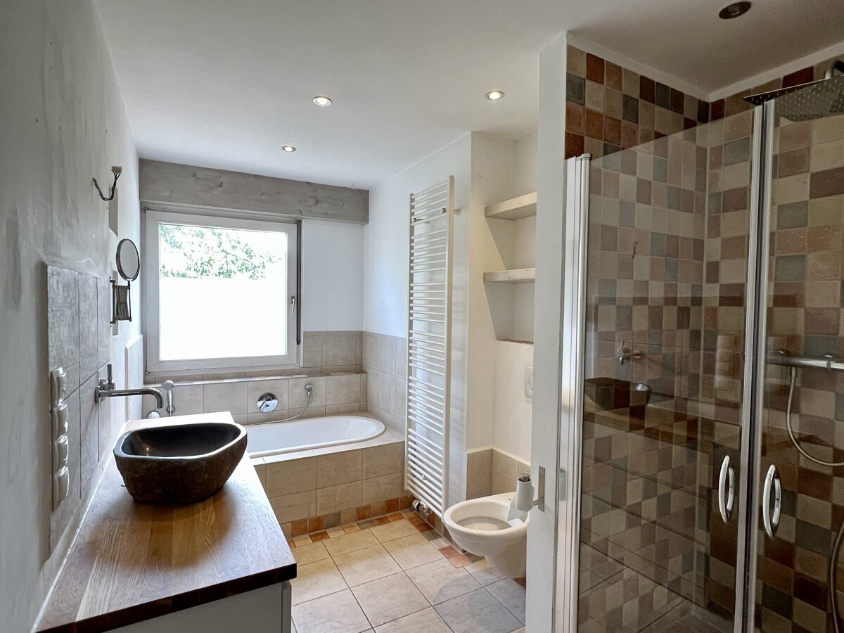 Dusch- und Wannenbad