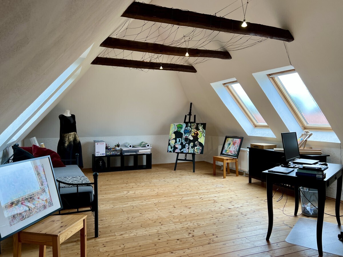 Studio für Hobby/Arbeiten DG