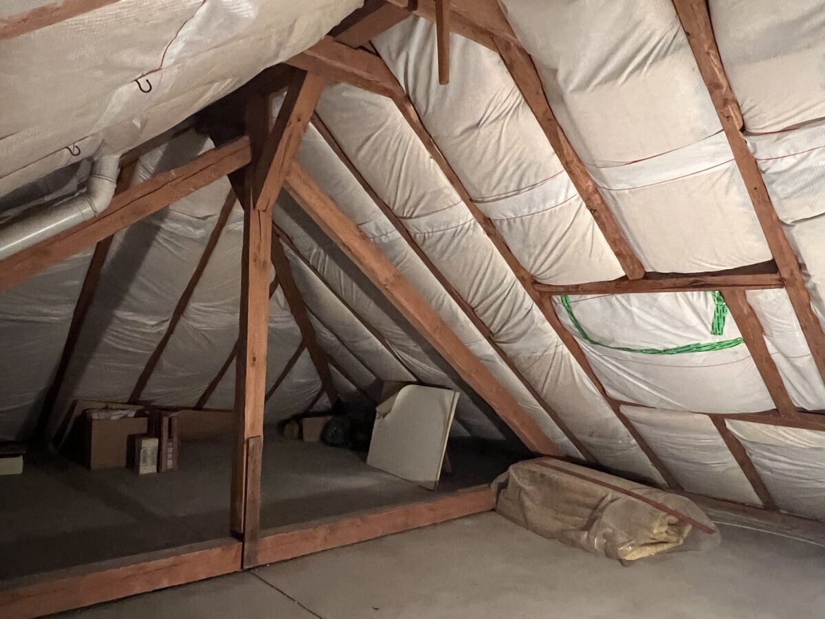 nichtausgebauter Dachboden