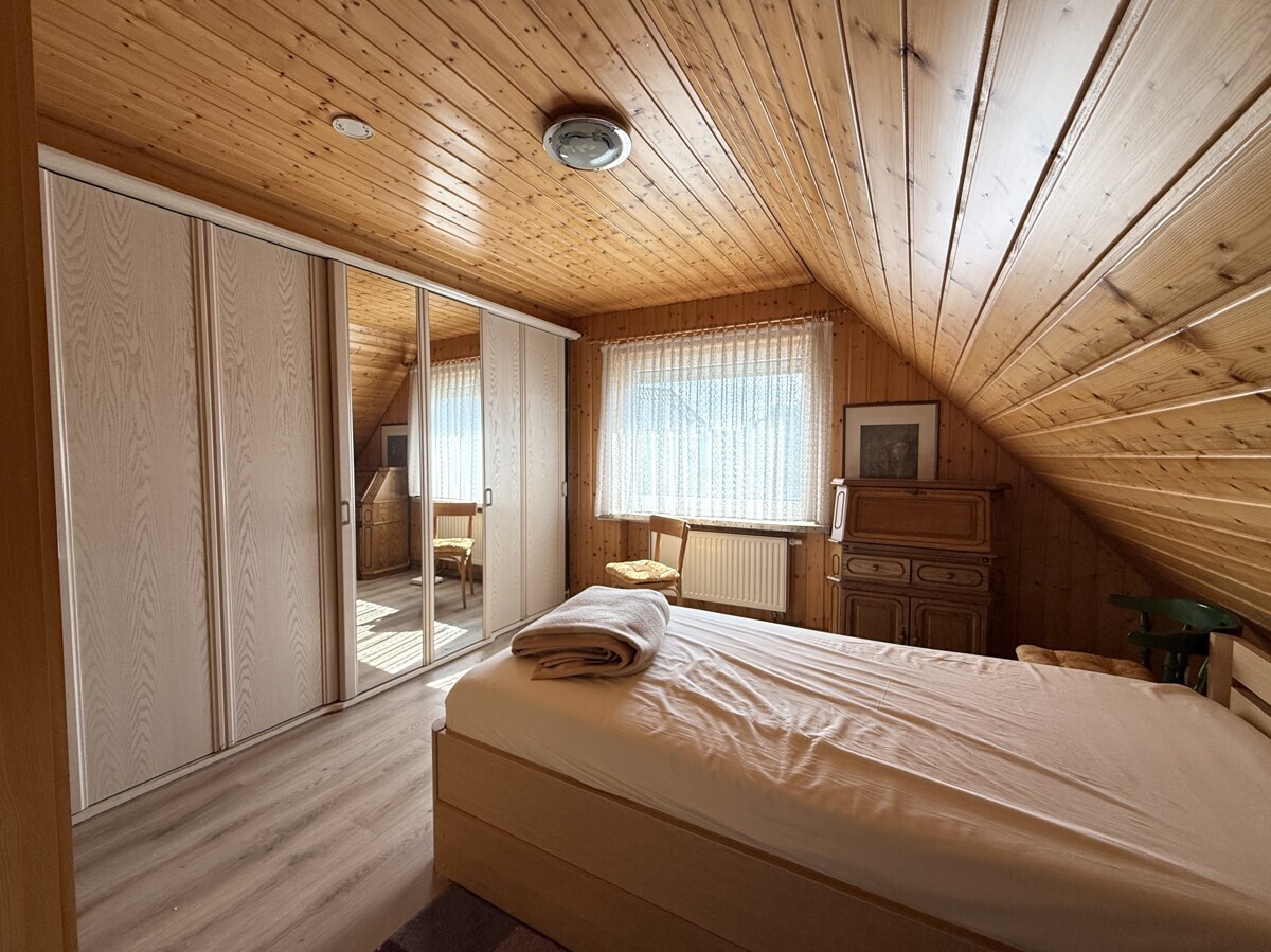 Schlafzimmer OG