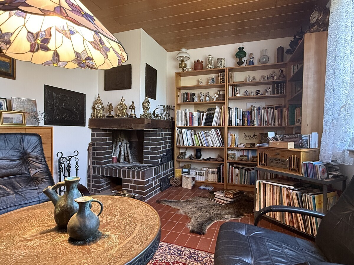 gemütliches Arbeits-/Kaminzimmer