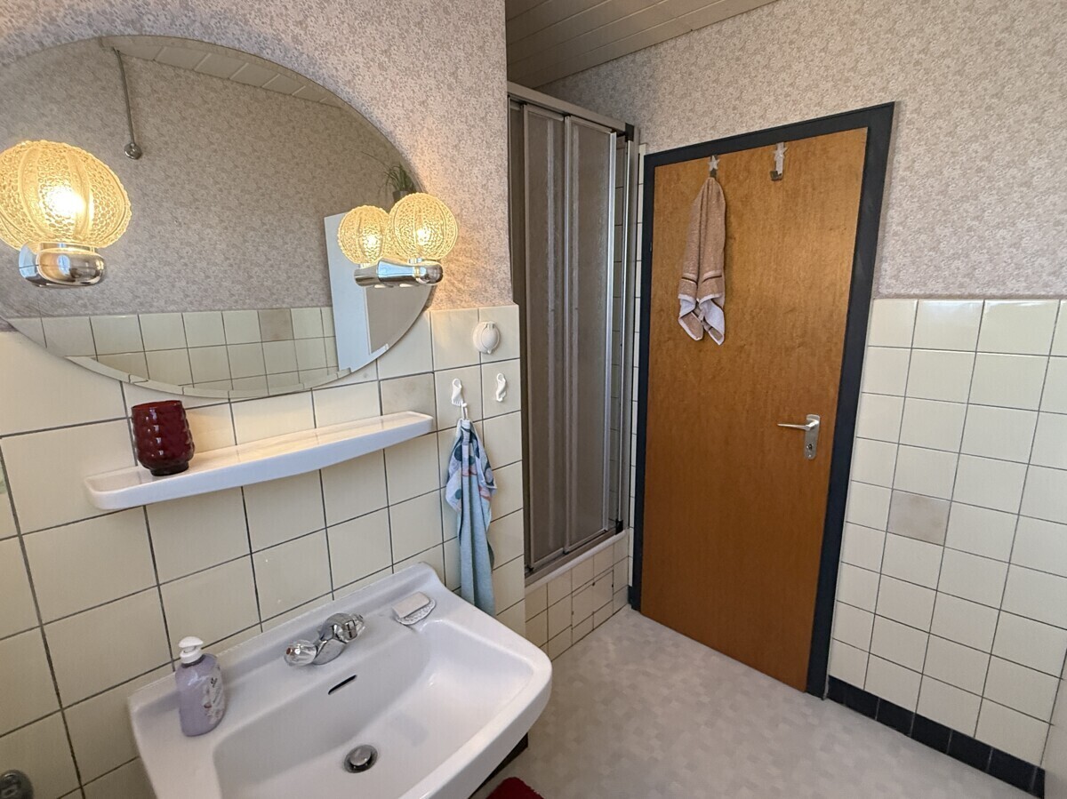 Gästeduschbad EG