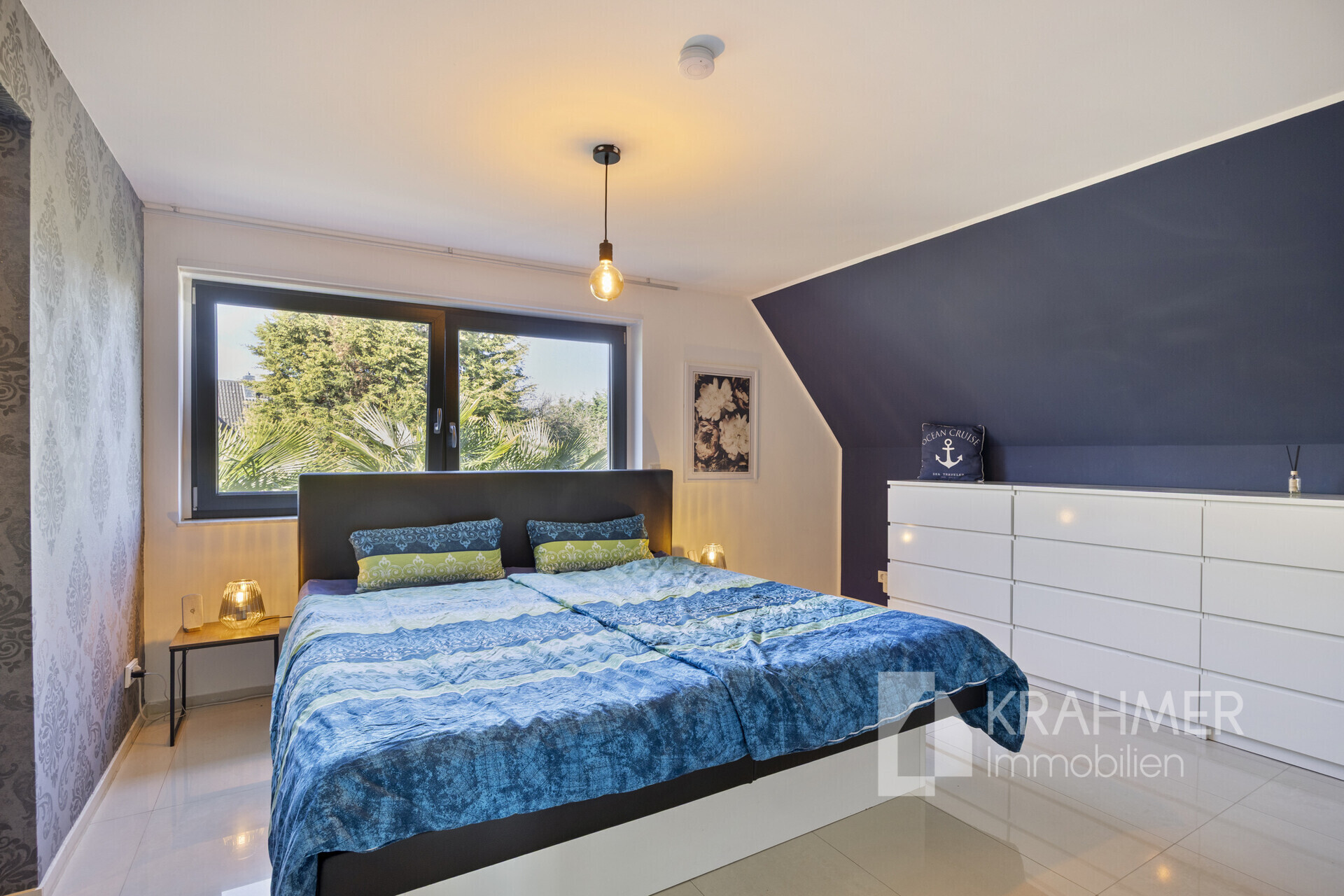 Schlafzimmer 1 OG