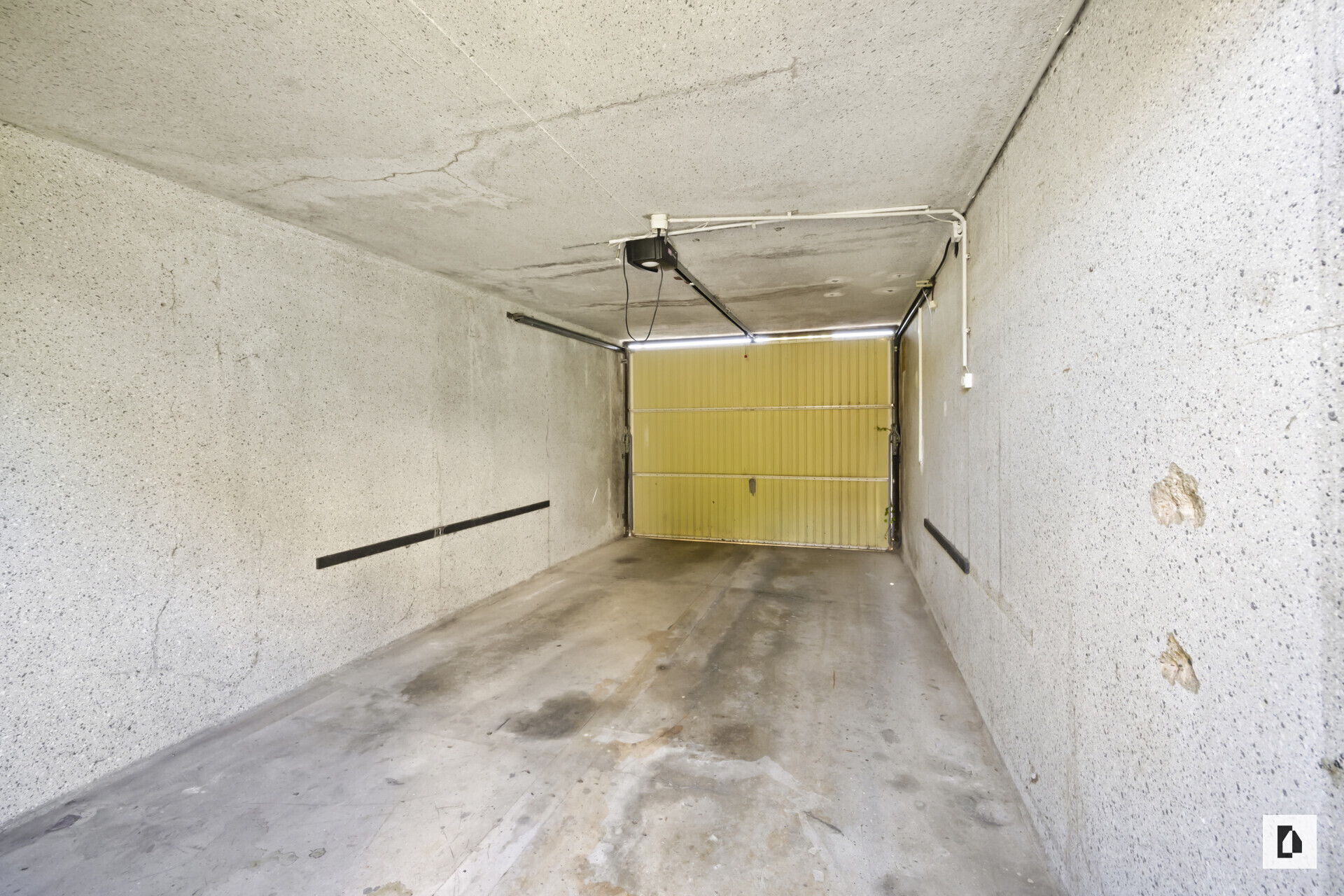 Garage 1 (auf Haus-Grundstück)