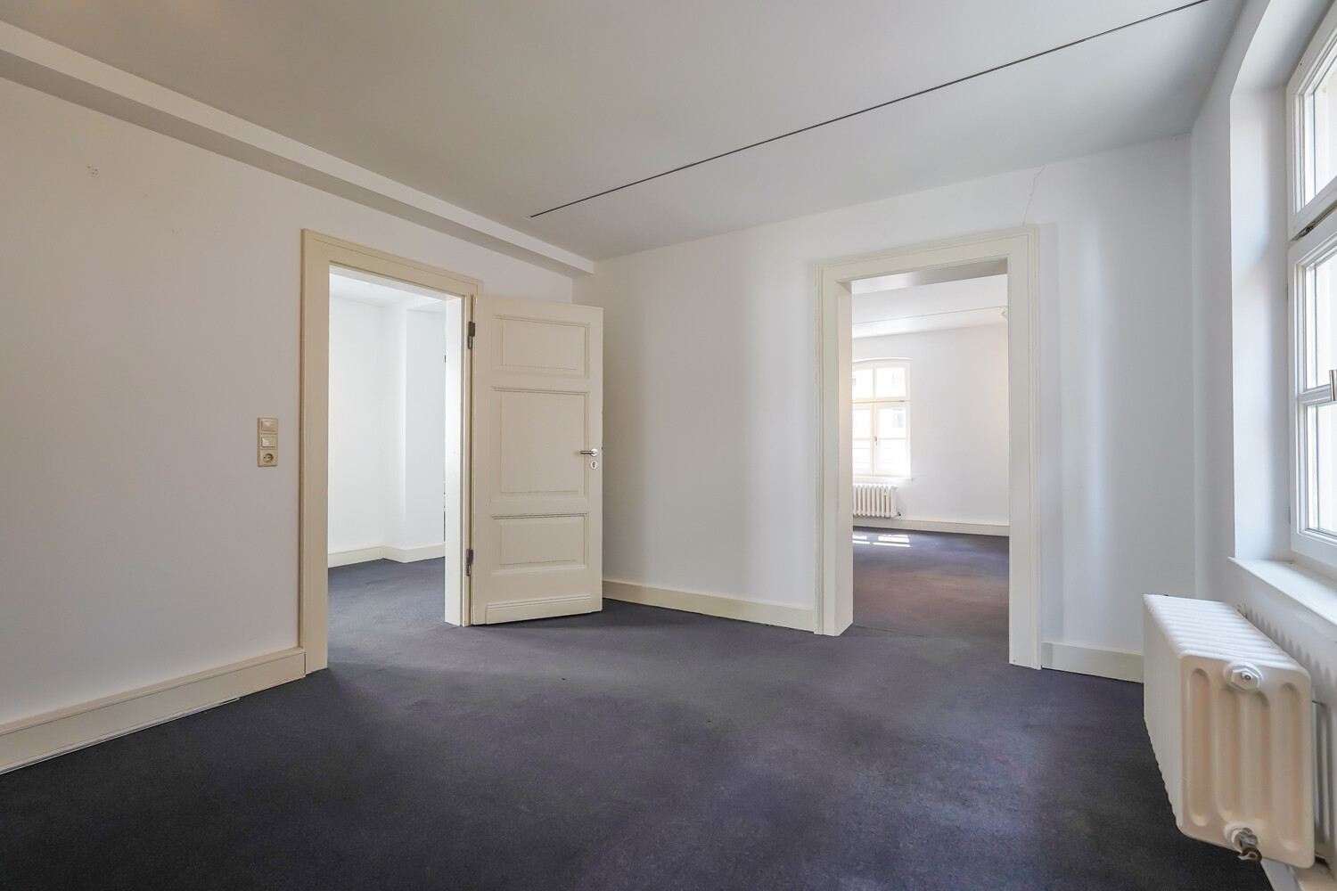 Büro 6