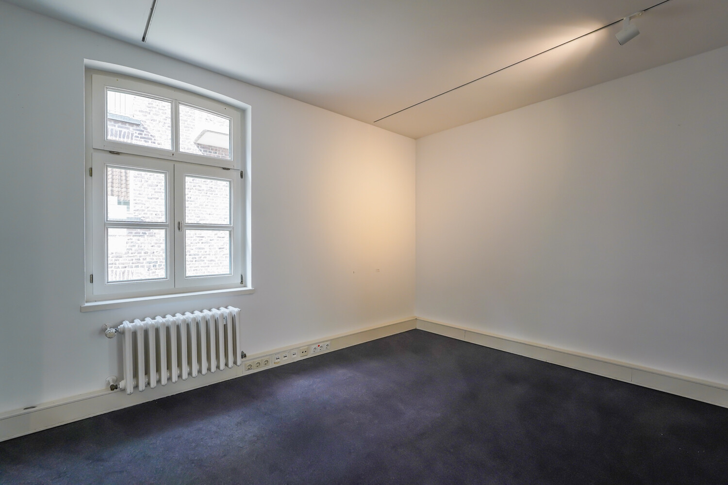 Büro 6 