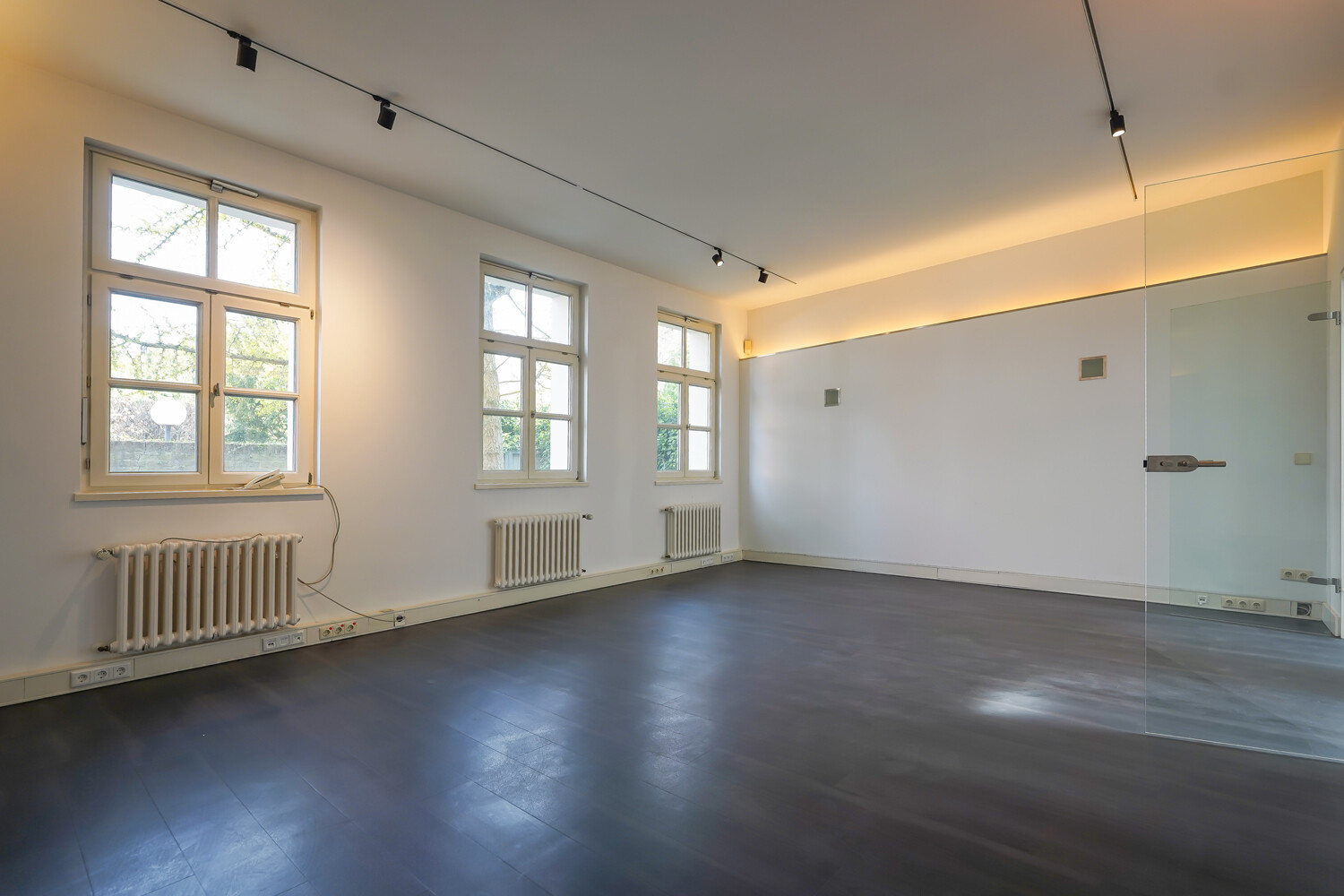 Büro 1 