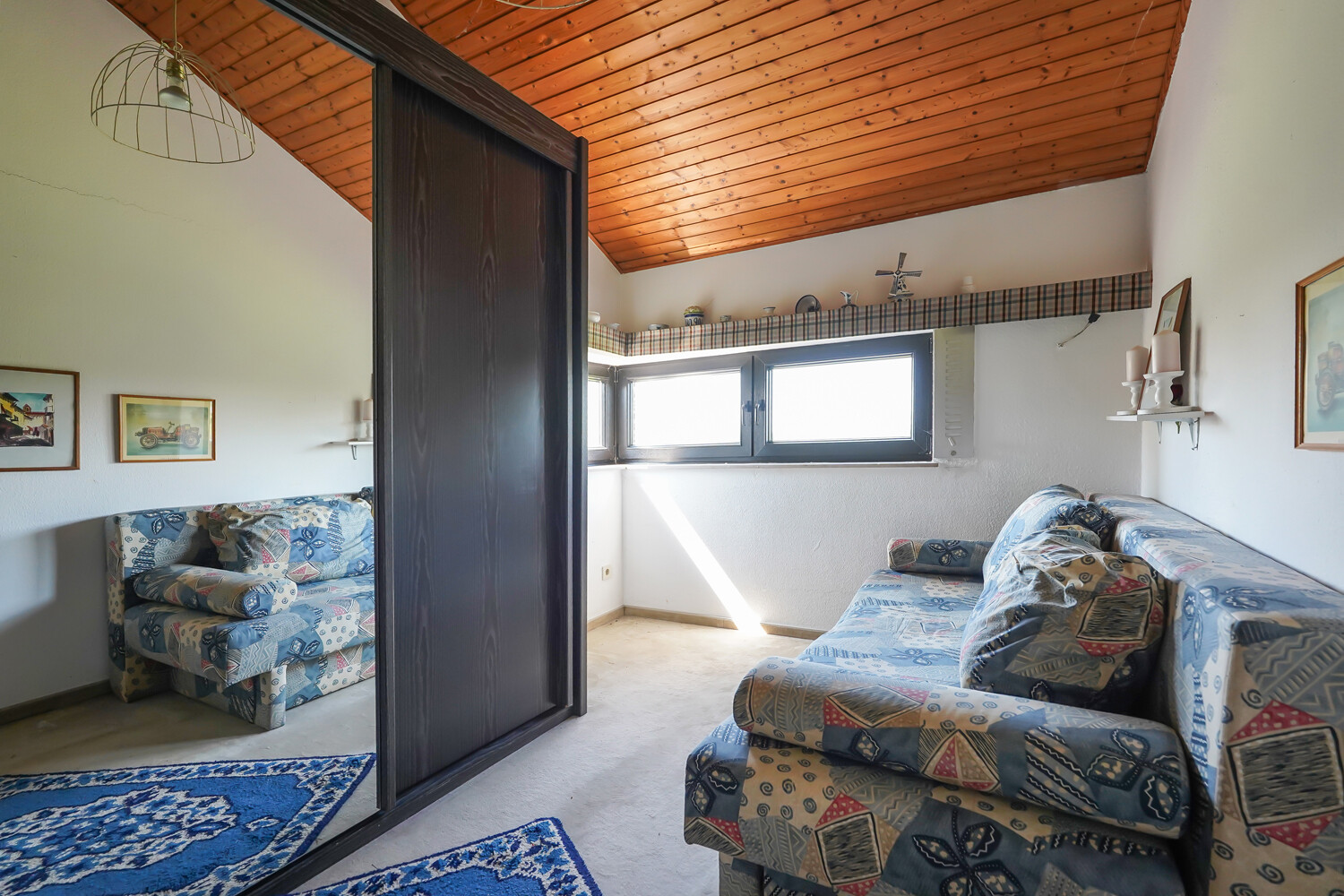 Schlaf-/ oder Gästezimmer