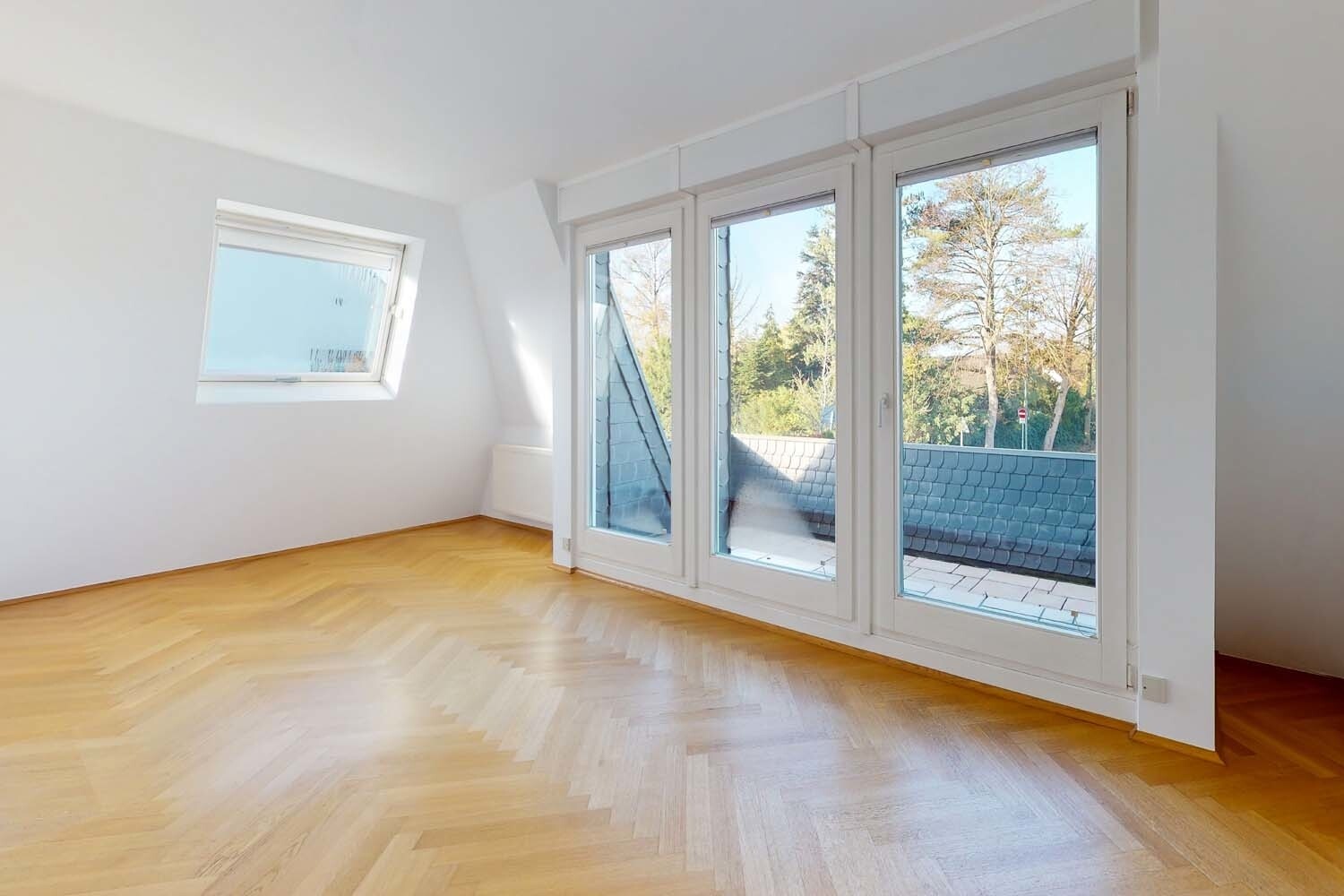 Kinderzimmer/großes Büro
