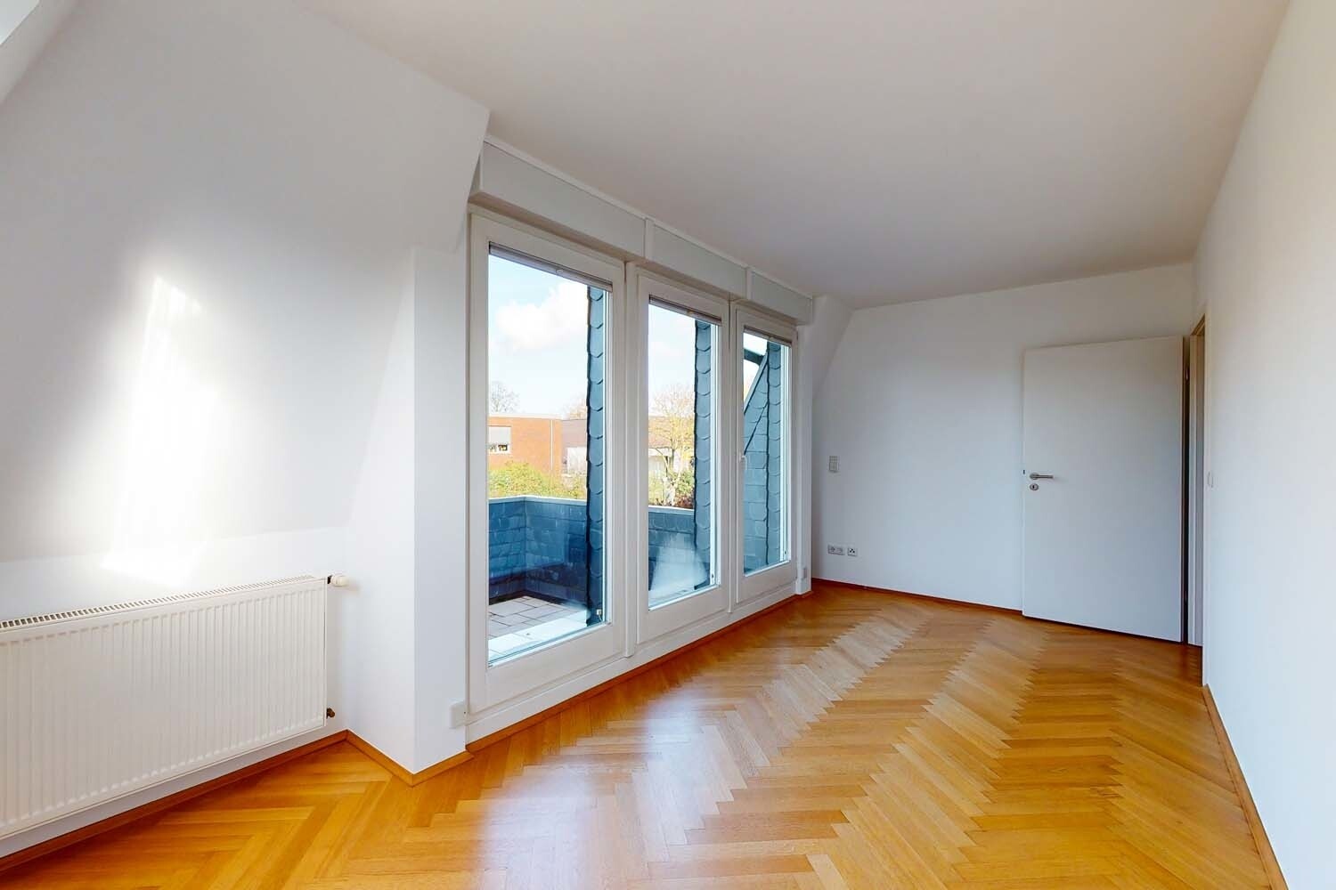 Kinderzimmer/großes Büro