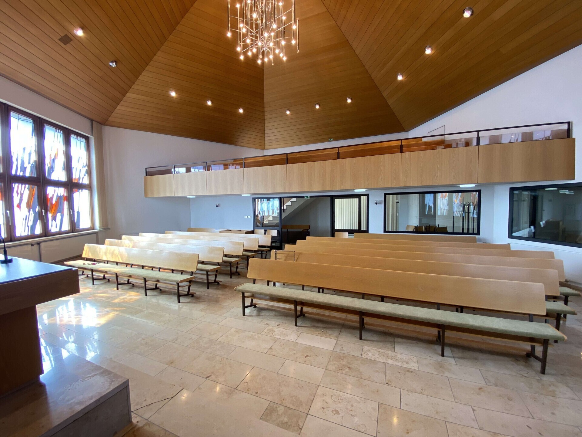 Kirchensaal Blick Empore