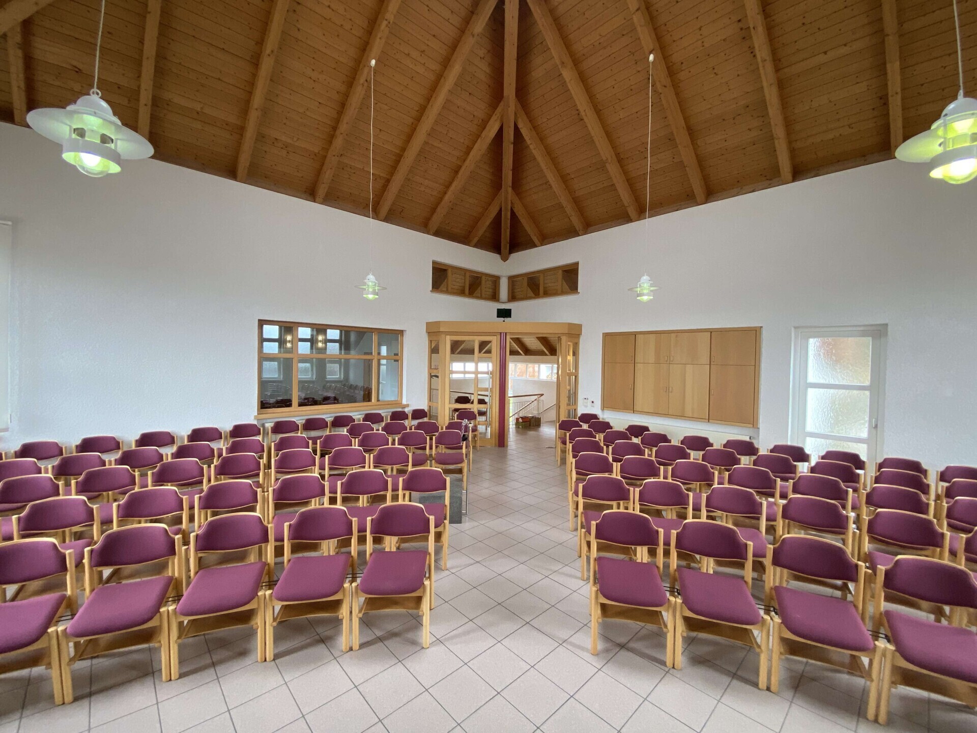 Kirchensaal Bild 3