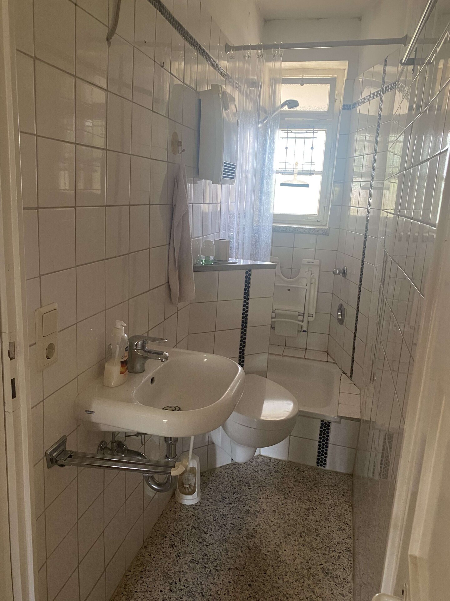 Dusche-WC 
