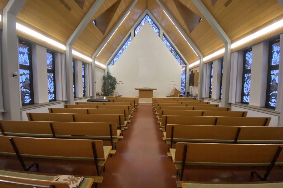 Kirchensaal Bild 1
