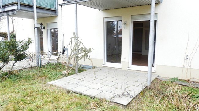 Terrasse mit Garten