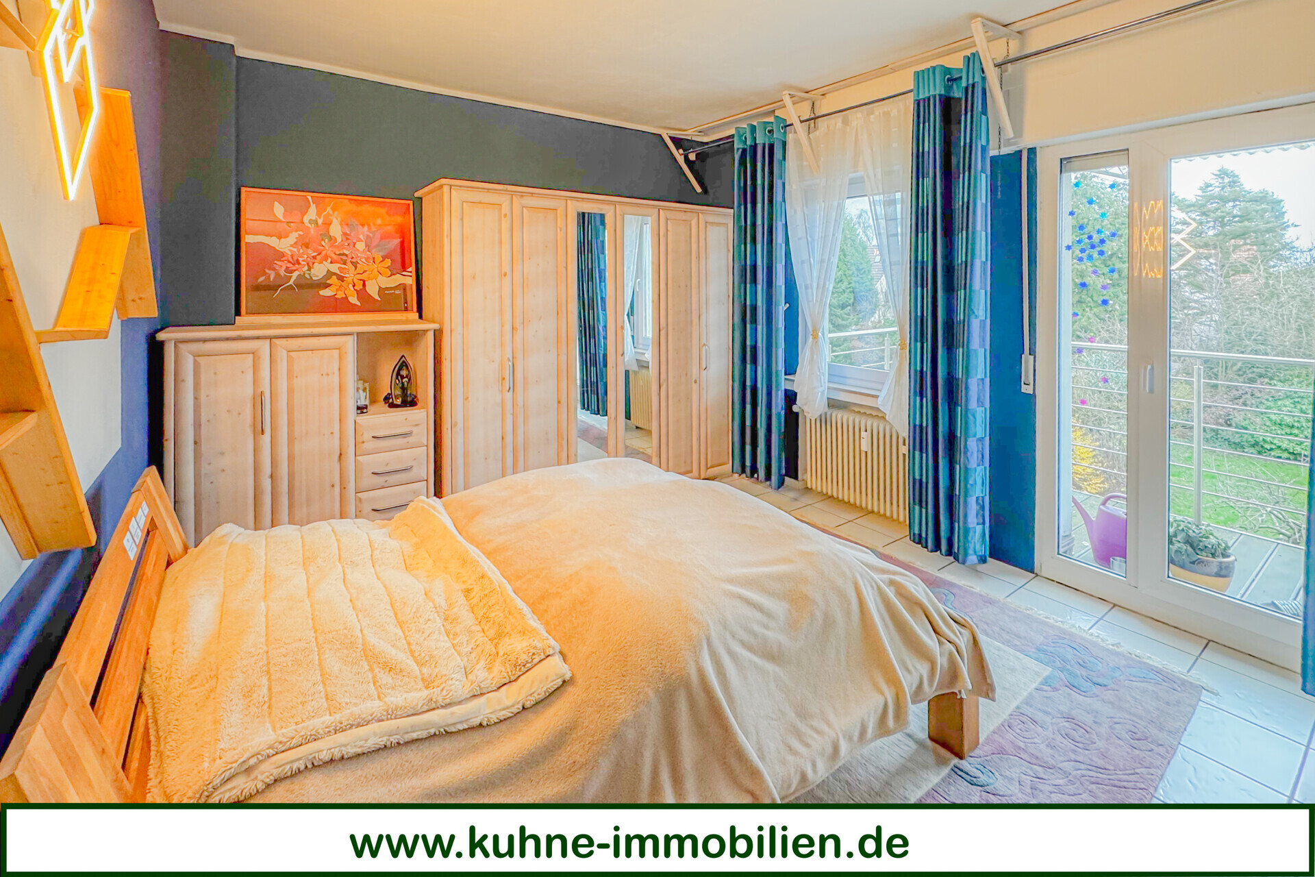 Schlafzimmer 1. OG 
