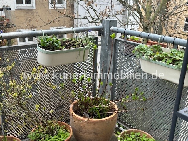 Balkon Gartenseite
