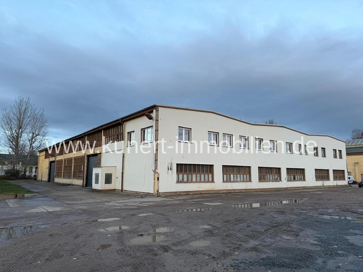 Halle, Außenansicht