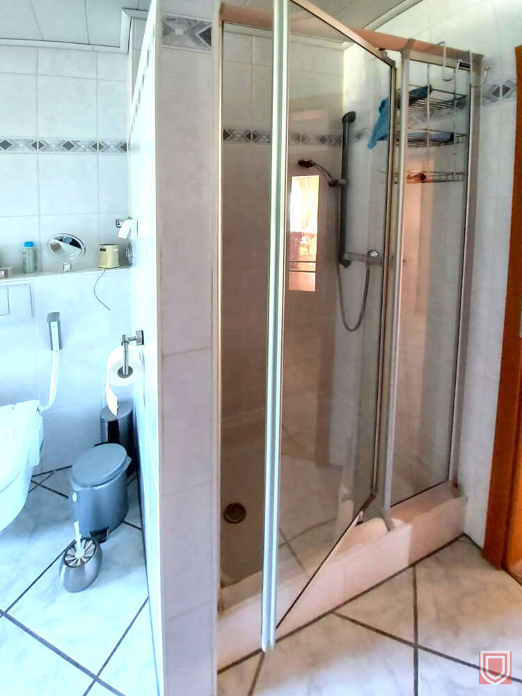 Dusche Hauptbad