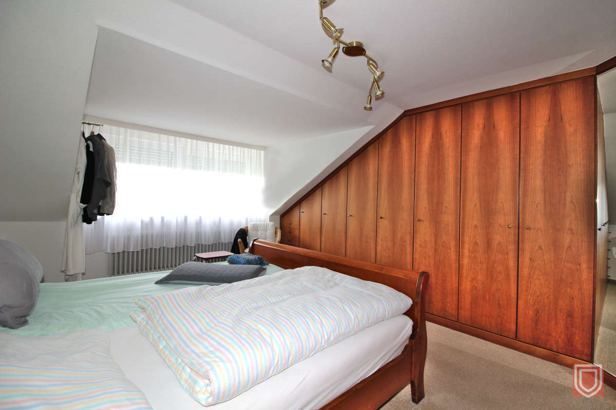 Schlafzimmer DG