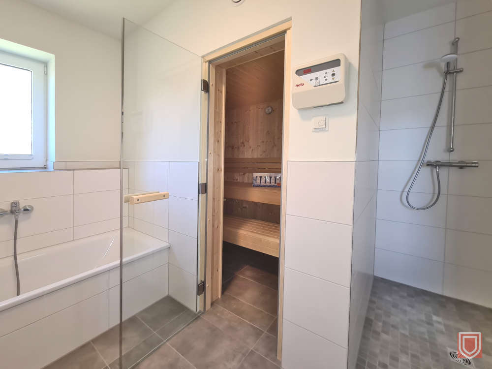 Dusche und Sauna