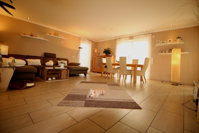 Wohnzimmer Ansicht 1