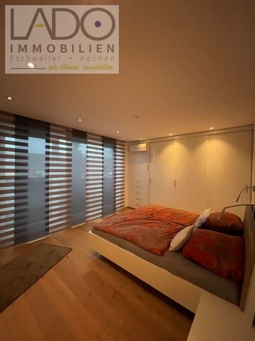 Schlafzimmer (2)