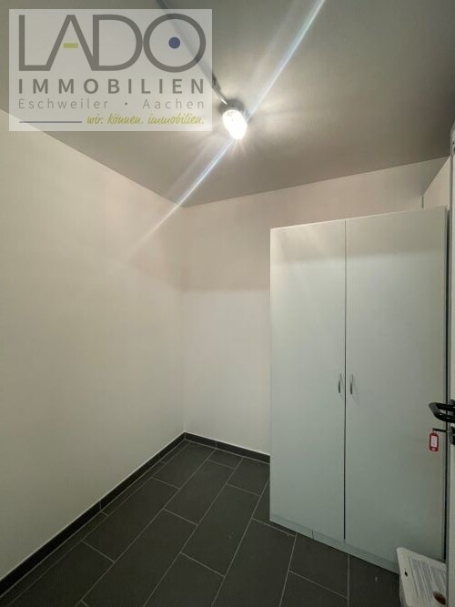 Keller Raum