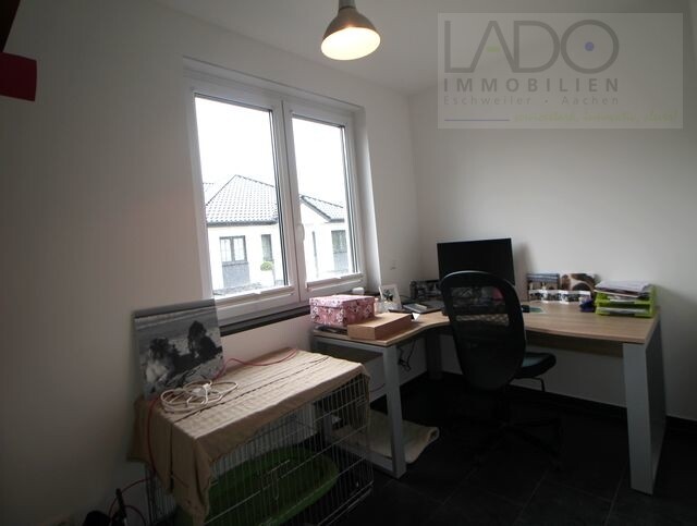 Büro EG